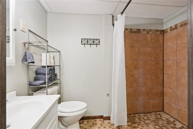 1708 Woodside Ct NW, Cedar Rapids, IA 52405 - full bath featuring a tile shower and vanity