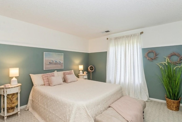 2135 1st Ave SE Unit 125, Cedar Rapids, IA 52402 - carpeted bedroom featuring baseboards