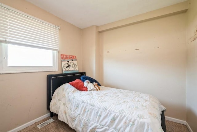 4524 Benton St, Cedar Rapids, IA 52402 - bedroom featuring carpet flooring and baseboards