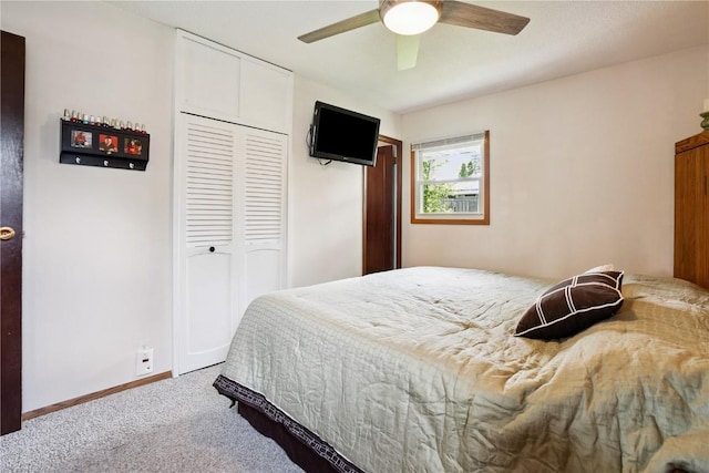 4633 White Pine Dr NE, Cedar Rapids, IA 52402 - carpeted bedroom featuring a closet and a ceiling fan