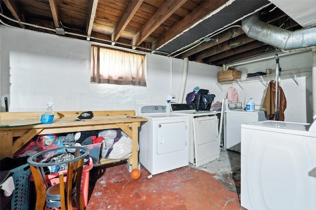 420 16th St NE, Cedar Rapids, IA 52402 - unfinished basement with independent washer and dryer