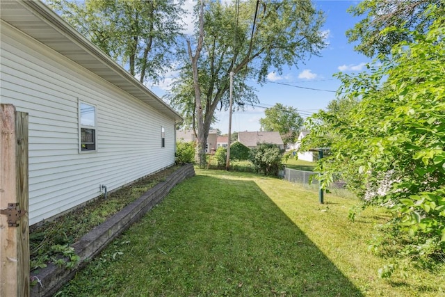 1039 31st St NE, Cedar Rapids, IA 52402 - view of yard