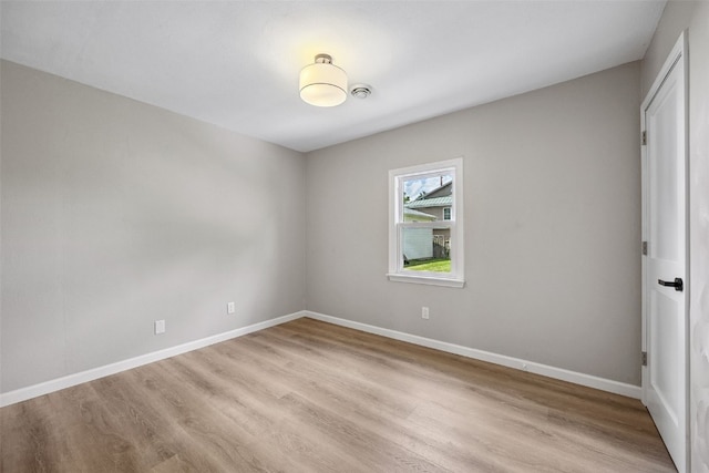 6404 Parkview Ave, Cedar Rapids, IA 52403 - spare room with light wood-type flooring