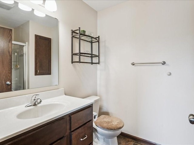550 Meadow Oak Cir, Fairfax, IA 52228 - full bath with a shower with shower door and vanity
