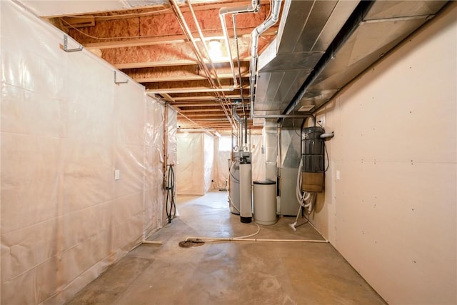 2500 Creekside Dr, Hiawatha, IA 52233 - unfinished below grade area with a water softener