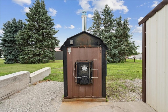 1009 W 1st St, Vinton, IA 52349 - view of outdoor structure