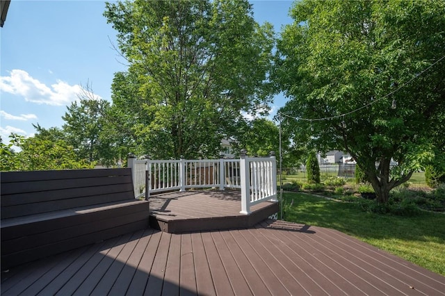 6514 Fox Run Dr SW, Cedar Rapids, IA 52404 - view of wooden terrace