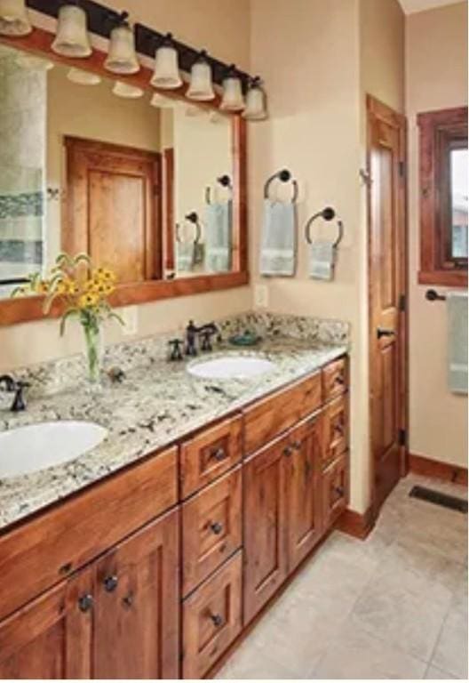 140 Falcon Dr, Montezuma, IA 50171 - full bath with double vanity