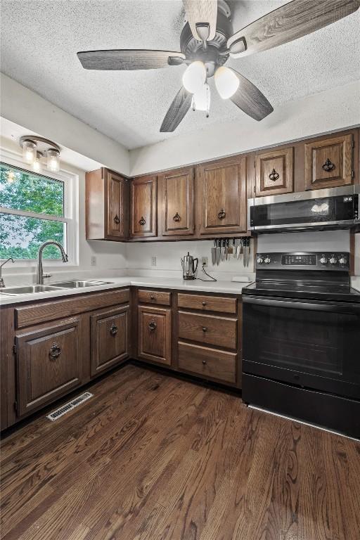 1997 206th St, Independence, IA 50644 - photo 10