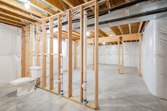 1120 Quarry Ave SW, Cedar Rapids, IA 52404 - view of below grade area