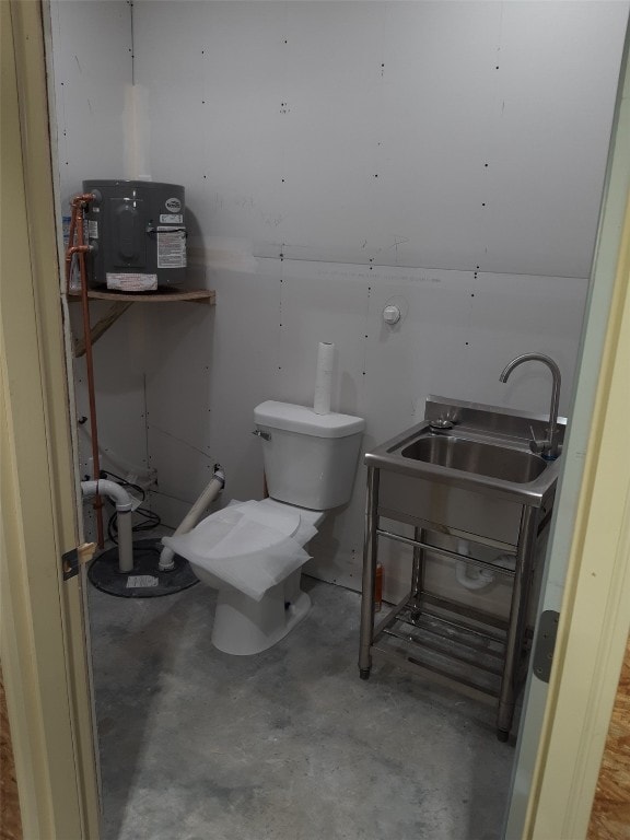 4100 Greens Grove Rd, Center Point, IA 52213 - bathroom featuring a sink and unfinished concrete flooring