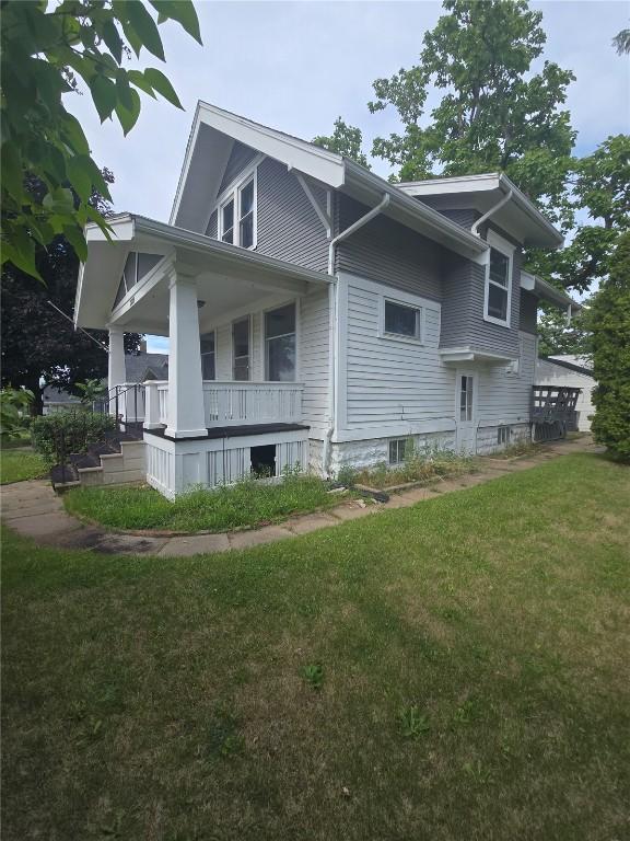 2225 J St SW, Cedar Rapids, IA 52404 - photo 2