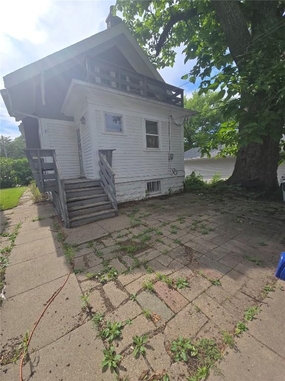 2225 J St SW, Cedar Rapids, IA 52404 - photo 3