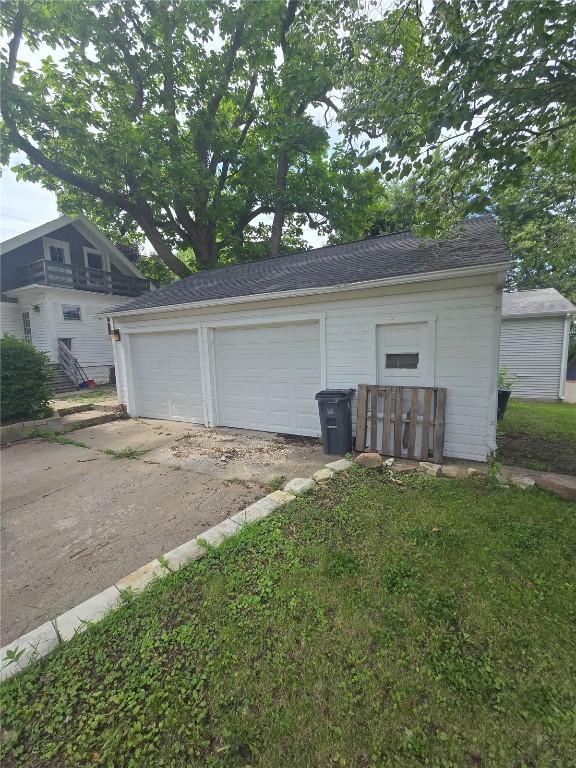2225 J St SW, Cedar Rapids, IA 52404 - photo 7