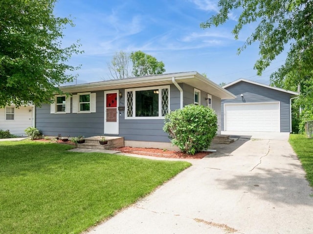 820 Hillview Dr, Marion, IA 52302 - single story home with a front yard, a garage, and an outdoor structure