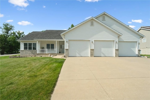 4118 Paradise Ct NW, Cedar Rapids, IA 52405 - ranch-style house with covered porch, an attached garage, concrete driveway, and a front yard