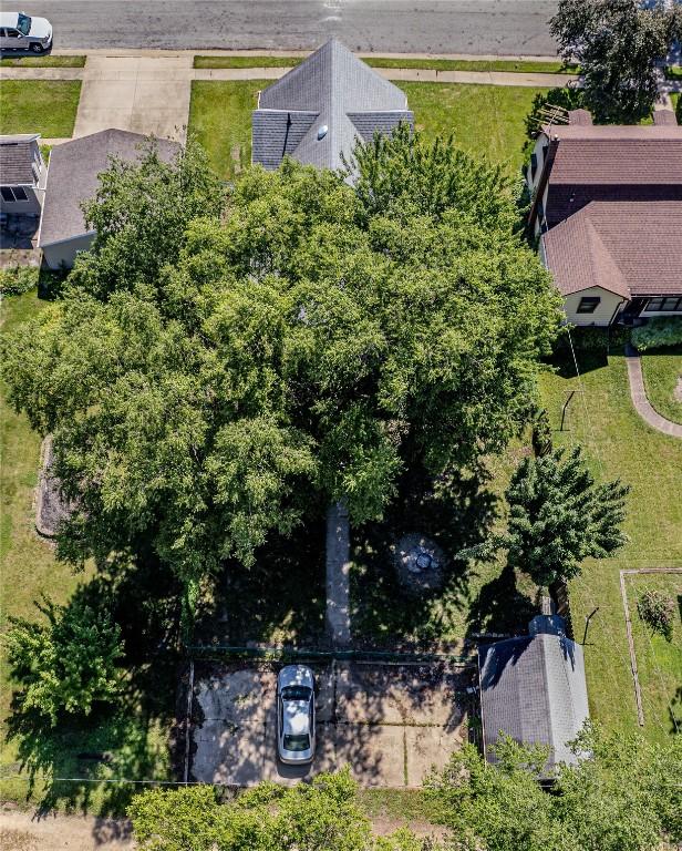 701 Hall Ave, Lowden, IA 52255 - aerial view