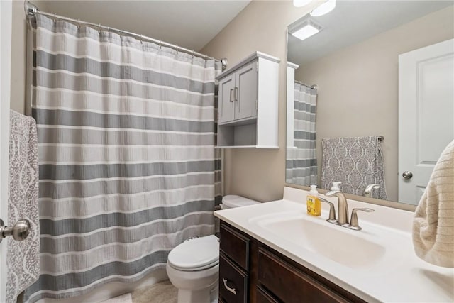 8313 Monterey Dr NE, Cedar Rapids, IA 52402 - bathroom with vanity and curtained shower
