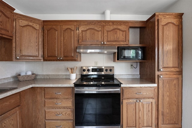 1427 Pawnee Dr NW, Cedar Rapids, IA 52405 - photo 9