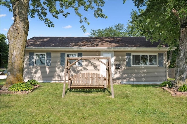 108 Atwood Dr SW, Cedar Rapids, IA 52404 - photo 1