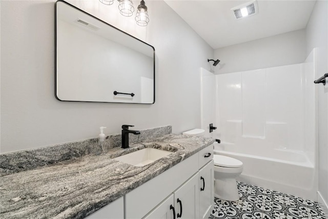 4395 Rec Dr, Marion, IA 52302 - full bath featuring vanity, tile patterned flooring, and shower / washtub combination