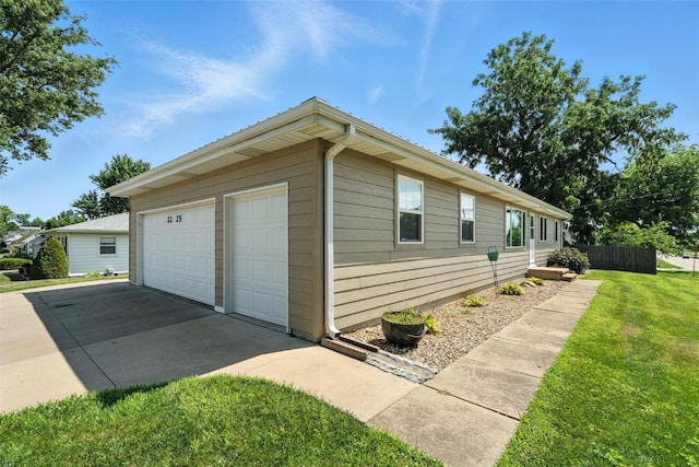 2225 26th St SW, Cedar Rapids, IA 52404 - photo 2