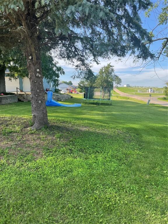 711 E Des Moines St, Brooklyn, IA 52211 - photo 6