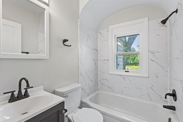 2225 SE Mount Vernon Rd, Cedar Rapids, IA 52403 - bathroom featuring vanity and tub / shower combination
