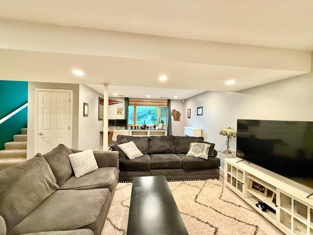 104 Oberlin St, Iowa City, IA 52245 - living area with recessed lighting