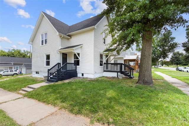 1356 Hinkley Ave NW, Cedar Rapids, IA 52405 - view of front of property with a front yard