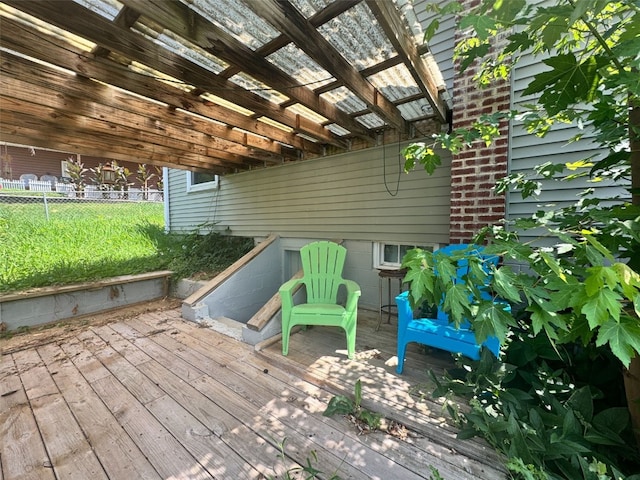 1640 11th St NW, Cedar Rapids, IA 52405 - view of wooden terrace