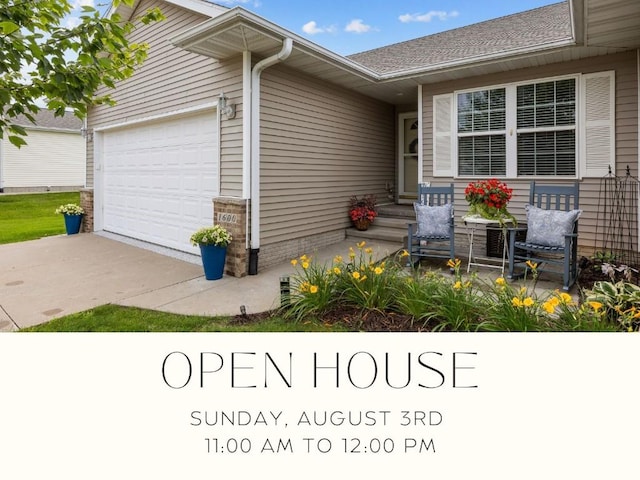 1600 Hunters Creek Way, Marion, IA 52302 - photo 1