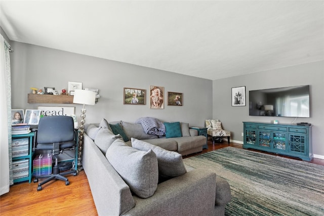 2113 Ridgewood Ave, Muscatine, IA 52761 - living area with wood finished floors