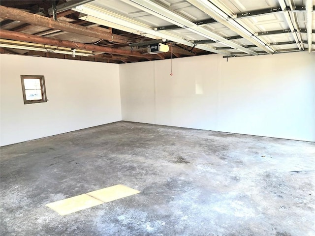 100 W Short St, Solon, IA 52333 - garage featuring a garage door opener