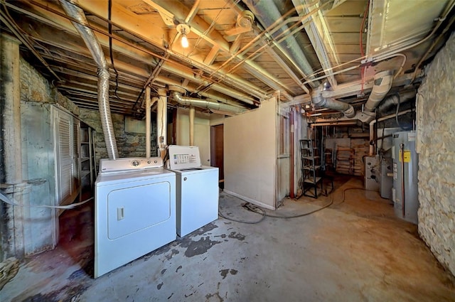 383 21st St SE, Cedar Rapids, IA 52403 - unfinished below grade area with washer and clothes dryer and water heater