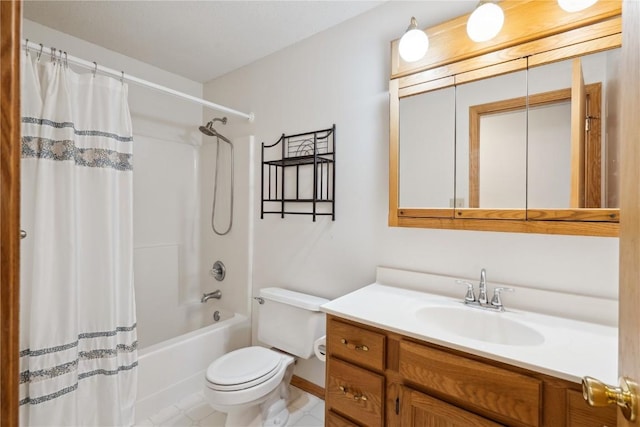 2135 Lake View Ridge Dr NE, Solon, IA 52333 - bathroom featuring vanity, shower / bath combo with shower curtain, and tile patterned floors