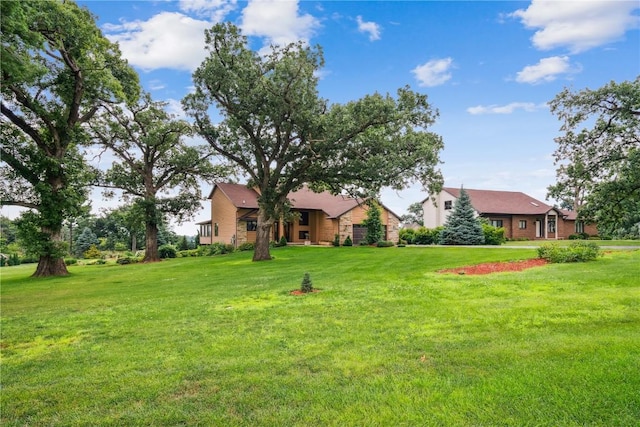 5524 Cimarron Ct, Marion, IA 52302 - view of green lawn