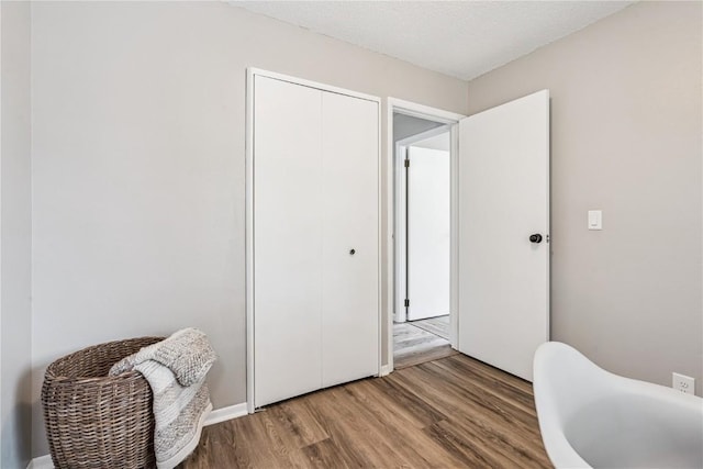 6808 Kelburn Ln NE, Cedar Rapids, IA 52402 - sitting room featuring wood finished floors