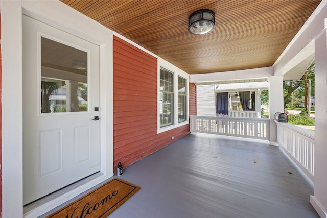 351 19th St SE, Cedar Rapids, IA 52403 - view of wooden porch