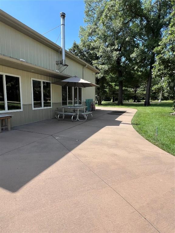 101 Canyon Rd, Montezuma, IA 50171 - view of patio