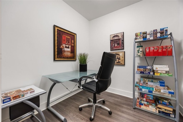1138 Swisher St, Iowa City, IA 52245 - office space featuring wood finished floors and baseboards