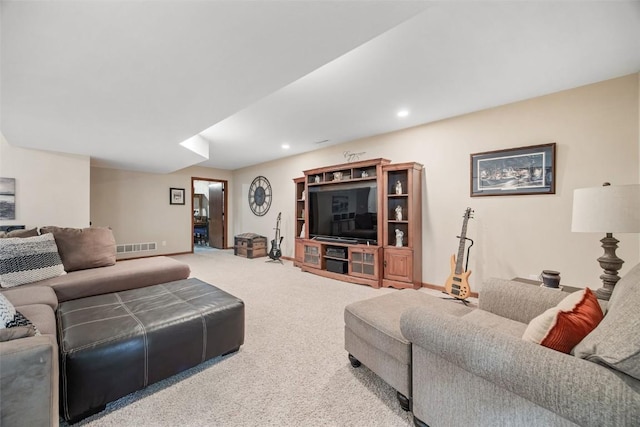 2012 Radcliffe Dr SW, Cedar Rapids, IA 52404 - living room featuring carpet floors and recessed lighting