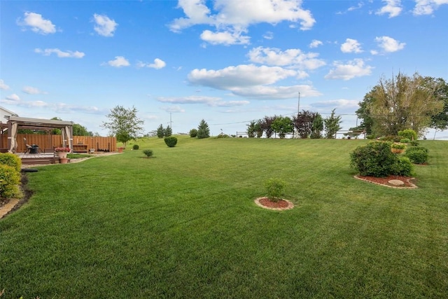 2012 Radcliffe Dr SW, Cedar Rapids, IA 52404 - view of yard featuring a gazebo