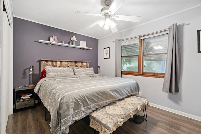 1654 19th St NW, Cedar Rapids, IA 52405 - bedroom with wood finished floors, ornamental molding, and a ceiling fan
