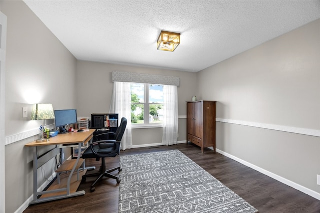 364 Essex Dr NE, Cedar Rapids, IA 52402 - office space featuring a textured ceiling and wood finished floors
