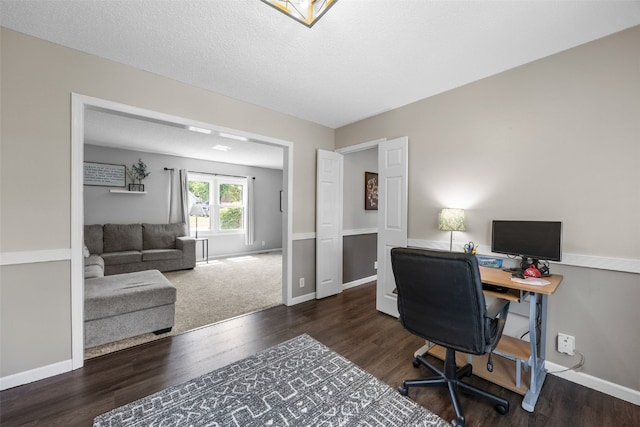 364 Essex Dr NE, Cedar Rapids, IA 52402 - office with wood finished floors and a textured ceiling