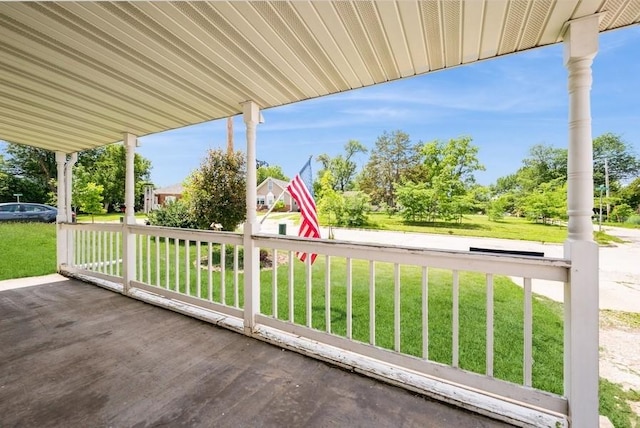 3825 Hart Ct, Cedar Rapids, IA 52402 - view of patio / terrace