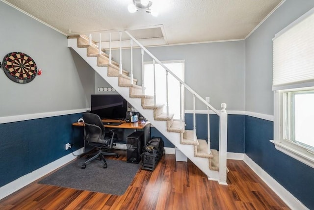 3825 Hart Ct, Cedar Rapids, IA 52402 - office space featuring wood finished floors, crown molding, and a textured ceiling