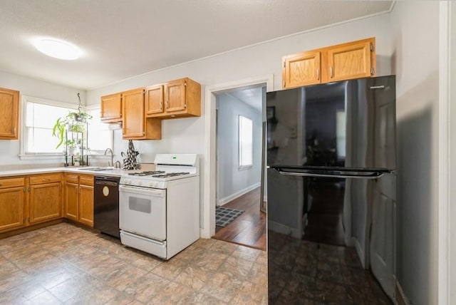 3825 Hart Ct, Cedar Rapids, IA 52402 - kitchen with black appliances and light countertops