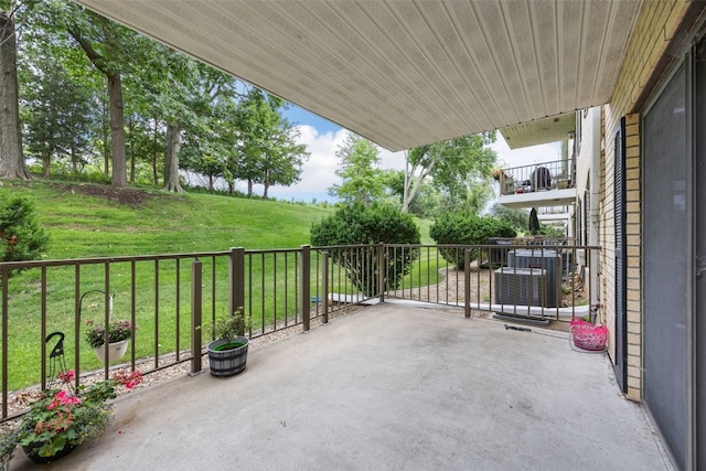 2131 1st Ave Unit 108, Cedar Rapids, IA 52402 - view of patio